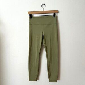 Athleta Elation Train 7/8 Tight Green Women's Size Small